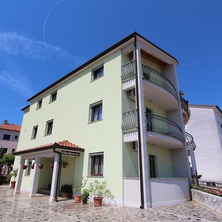 Apartments Villa Mara Ровин Екстериор снимка