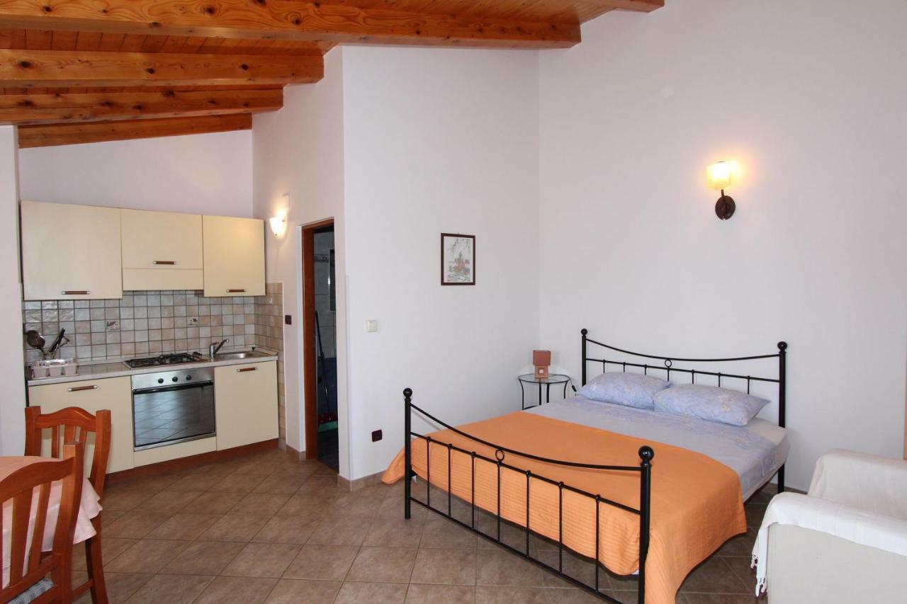 Apartments Villa Mara Ровин Стая снимка